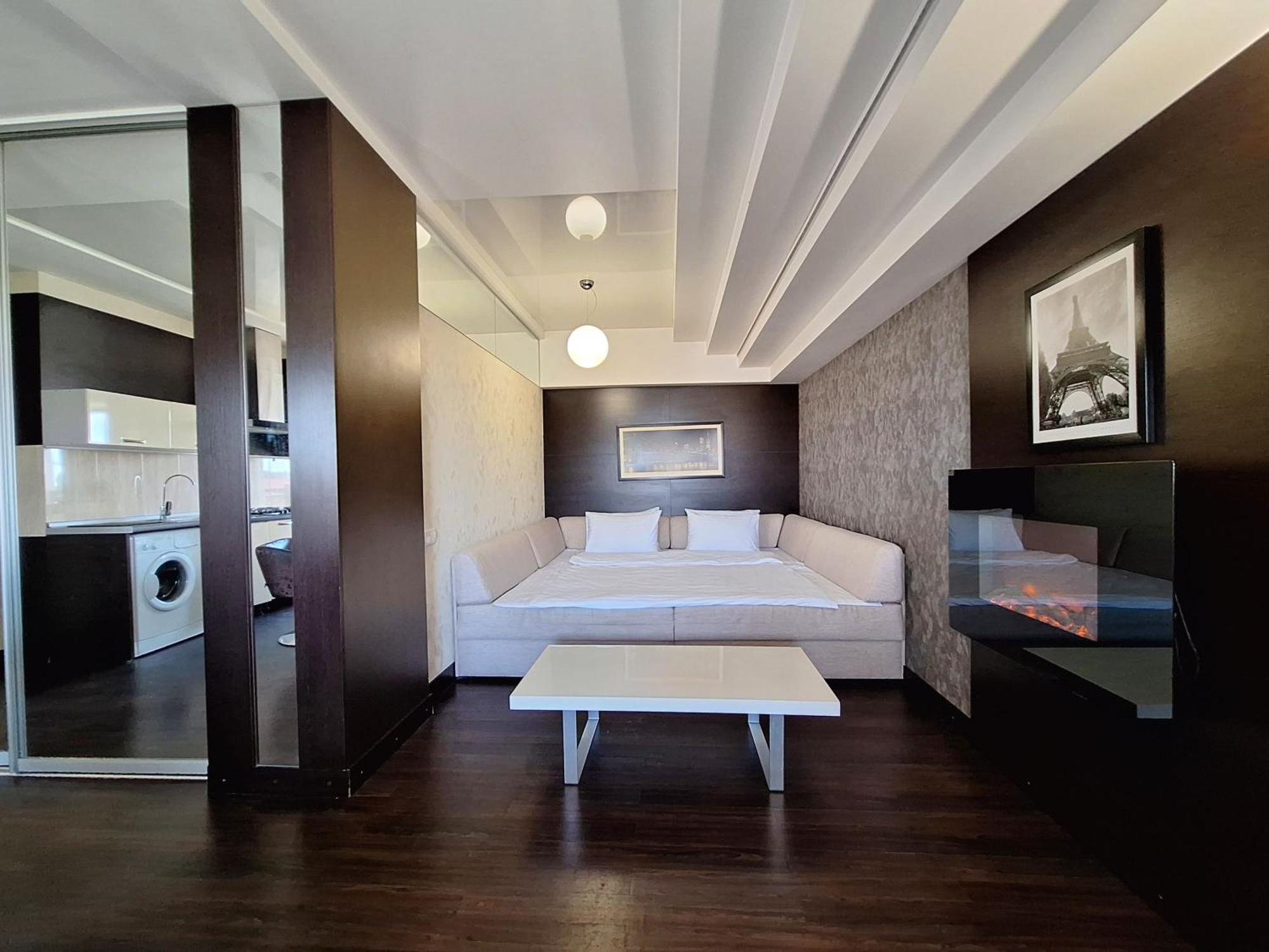 Найбільше Ліжко У Полтаві Мережа Alex Apartments Цілодобово Безконтактне Заселення Полтава Екстер'єр фото