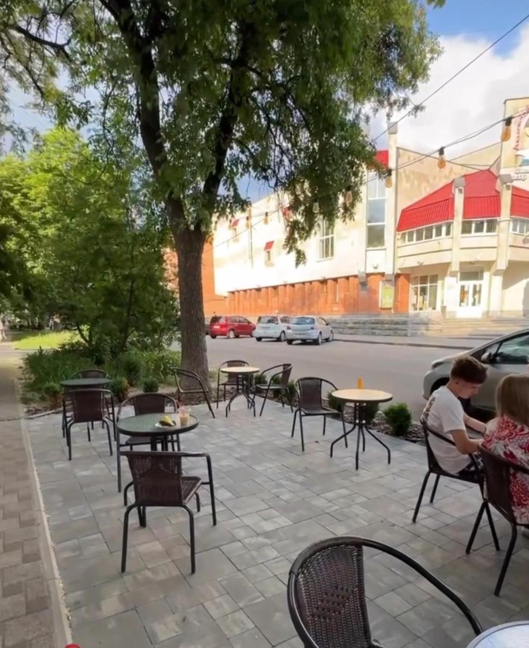 Найбільше Ліжко У Полтаві Мережа Alex Apartments Цілодобово Безконтактне Заселення Полтава Екстер'єр фото